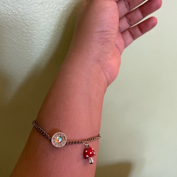 Silver Avon Mushroom Charm Bracelet and Earring Set - Picture 4 of 11